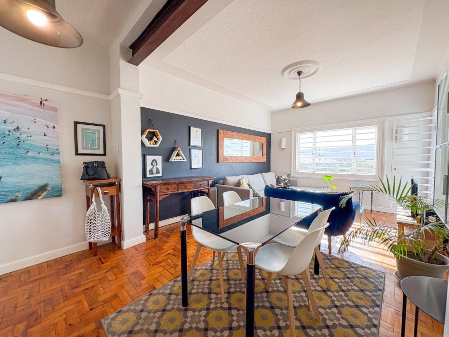 2 Bedroom Property for Sale in Vredehoek Western Cape